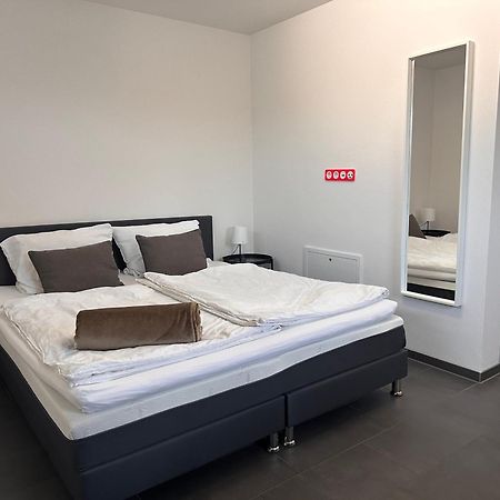 Ferienzimmer Frank, Self-Check-In Nach 21Uhr Niederalteich Zewnętrze zdjęcie