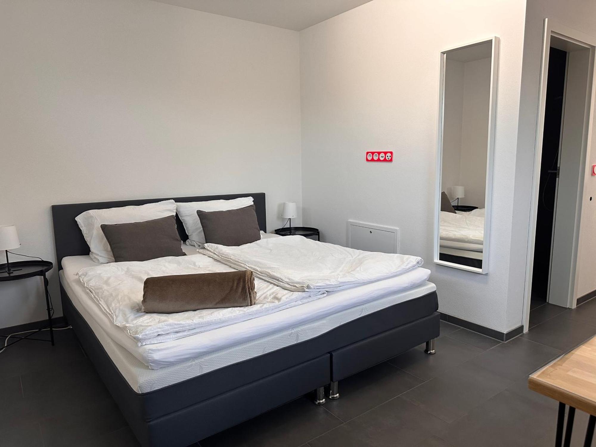 Ferienzimmer Frank, Self-Check-In Nach 21Uhr Niederalteich Zewnętrze zdjęcie